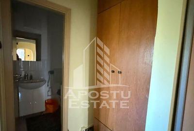 Apartament cu 4 camere decomandat în Lipovei - 2