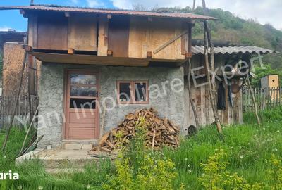 Casă cu 2 camere cu Teren 685 Mp în Mălureni - 16