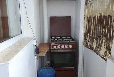 Garsonieră decomandată în Km 4 - 4