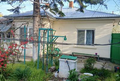 Casă cu 3 camere în Central
