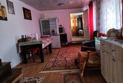 Casă cu 4 camere în Văcăreni - 5