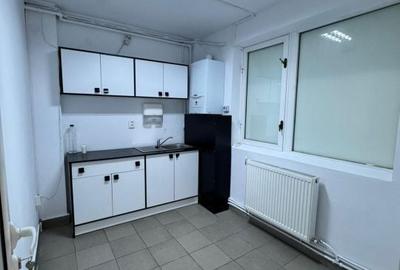 Spațiu comercial, de 91 mp, în Central - 9