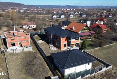 Casă cu 4 camere în Mărăcineni - 13