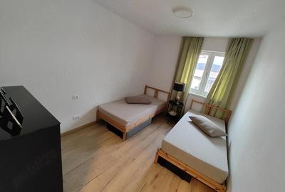 Apartament cu 4 camere decomandat în Traian - 6