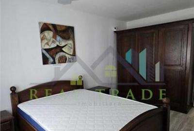 Apartament 2 camere decomandat, renovat Tractorul - 3