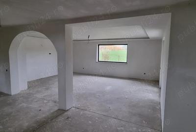 Casa noua + teren 1300 mp | comuna Parte?tii de Jos, jud. Suceava - 4
