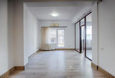 Casă individuală cu 10 camere cu Teren 280 Mp în P-ța Muncii - 3
