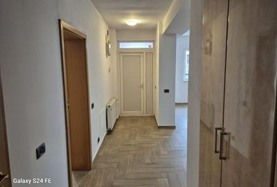 Spațiu de birouri de închiriat - 130 mp  |  Parter -  Disponibil imediat - 9