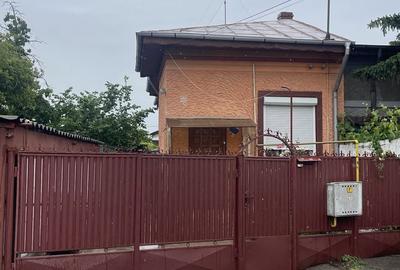 Casă cu 3 camere în Central - 8