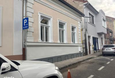 Casă cu 4 camere în Central - 2
