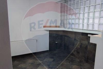 Spa?iu comercial Traiav Vuia - 150mp - 16