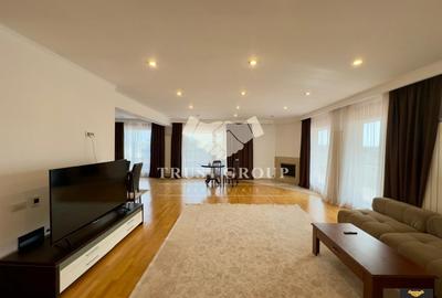 Apartament cu 6 camere decomandat în Herăstrău