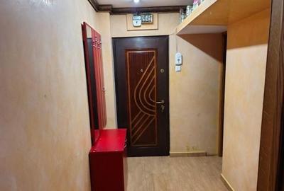 Apartament cu 2 camere semidecomandat, mobilat în Km 4-5 - 4