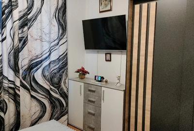 Apartament cu 3 camere decomandat în Poarta 6 - 4