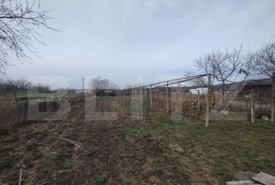 Casa 3 camere,120mp utili,1300 mp de teren intravilan,zona S - 7