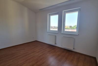 Apartament cu 2 camere semidecomandat în 14 Mai - 10