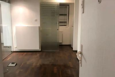 Apartament cu 2 camere decomandat în Victoriei - 4