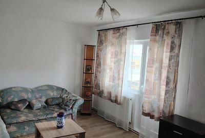 Apartament cu 3 camere decomandat în Luncă - 1