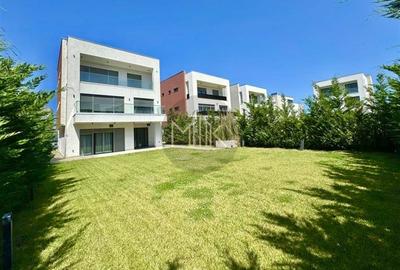 Casă individuală cu 8 camere cu Canalizare în Băneasa - 16