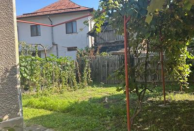 Casă cu 3 camere decomandat în Șotânga - 4