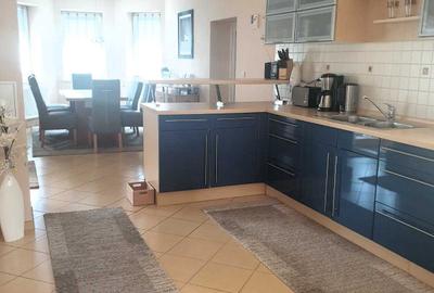 Casă cu 4 camere în Central - 10