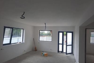 Casă cu 3 camere cu Teren 420 Mp în Șendreni - 3