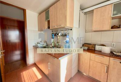 Apartament cu 3 camere decomandat, mobilat în Central - 17