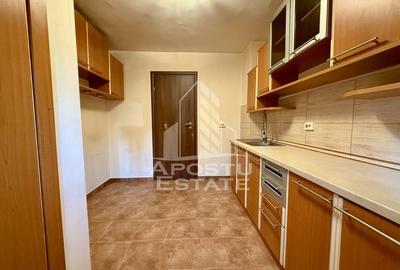 Apartament cu 3 camere, 2 bai, centrala proprie, zona Soarelui - 4