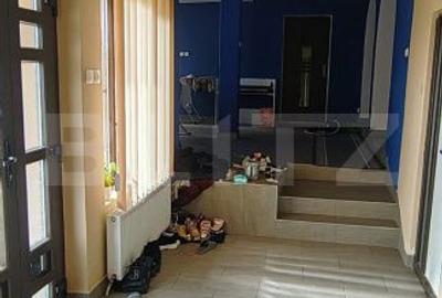 Casă cu 8 camere cu Teren 2667 Mp în Central - 9