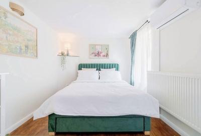 Apartament cu 3 camere decomandat în Central - 1