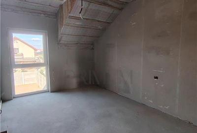 Duplex cu 4 camere cu Teren 300 Mp în Urseni - 6