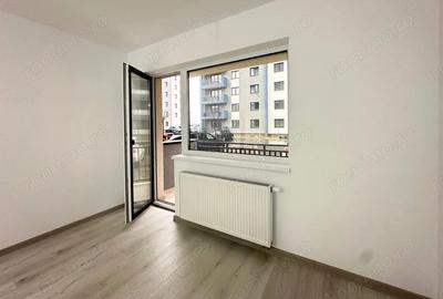 Apartament cu 2 camere decomandat în Tractorul