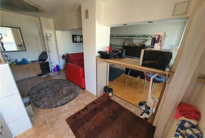 Apartament cu 2 camere semidecomandat, mobilat în Aeroport - 3