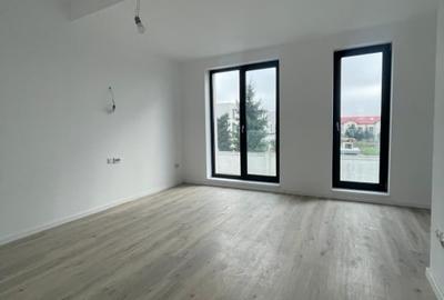 Casă cu 4 camere cu Canalizare în Nord - 16