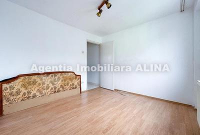 Apartament cu 2 camere decomandat în Micro 15 - 10