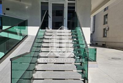 Spa?iu Comercial de Inchiriat 38 mp Mamaia Sat,... - 22