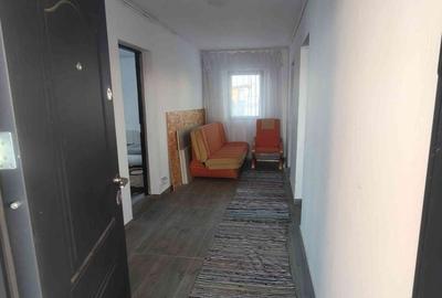 Casă cu 2 camere cu Teren 3000 Mp în Postăvari - 4