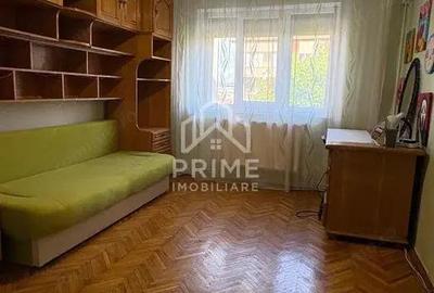 Apartament 3 camere , 81 mp , Zona Cetate - 3