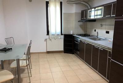 Apartament cu 3 camere decomandat în Moșilor - 9