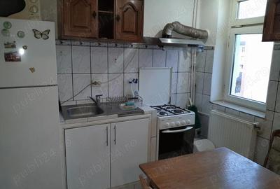 Garsonieră decomandată în Traian - 8