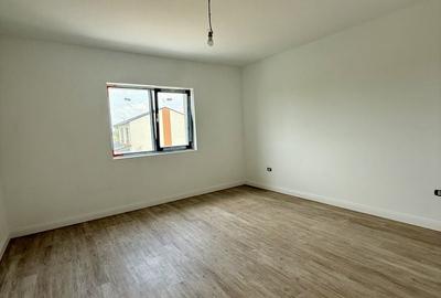 Casă cu 4 camere cu Teren 330 Mp în Central - 7