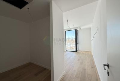 Casă cu 5 camere cu Canalizare în Nord - 12