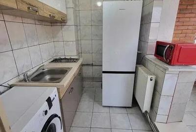 Garsoniera luminoasa de inchiriat in Racadau Str. Tampei - 4