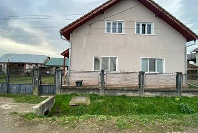 Vanzare casa cu teren generos ?i anexe gospodare?ti 40 ari - 1