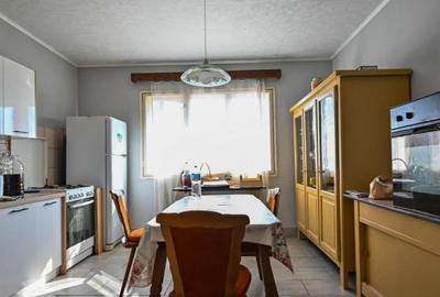 Spațiu comercial, de 9,000 mp, în Central - 8