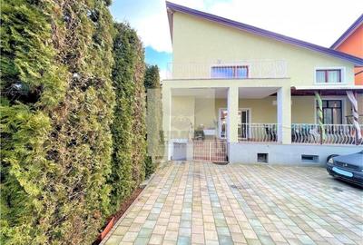 Casă individuală cu 9 camere în Calea Poplăcii