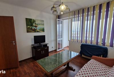 Apartament cu 2 camere decomandat în Piața Centrală - 2