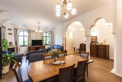 CORBEANCA in imediata apropiere a lacului si la liziera padurii - 1