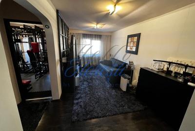 Apartament de 3 camere, 65 mp, garaj langa bloc, zona Manastur