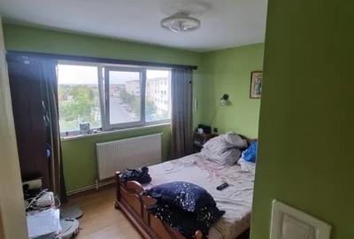 Apartament cu 3 camere decomandat în Obor - 2